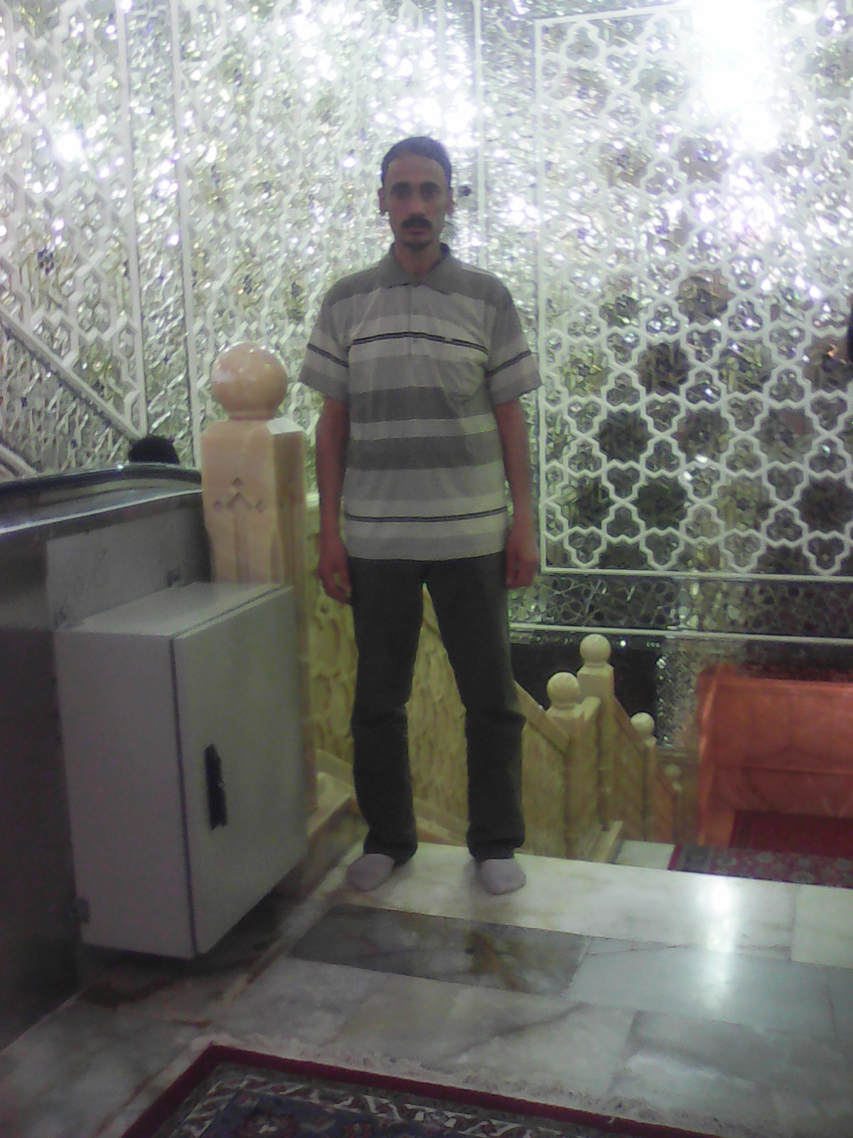 http://s9.picofile.com/file/8267525542/IMG_20100102_09090508.jpg