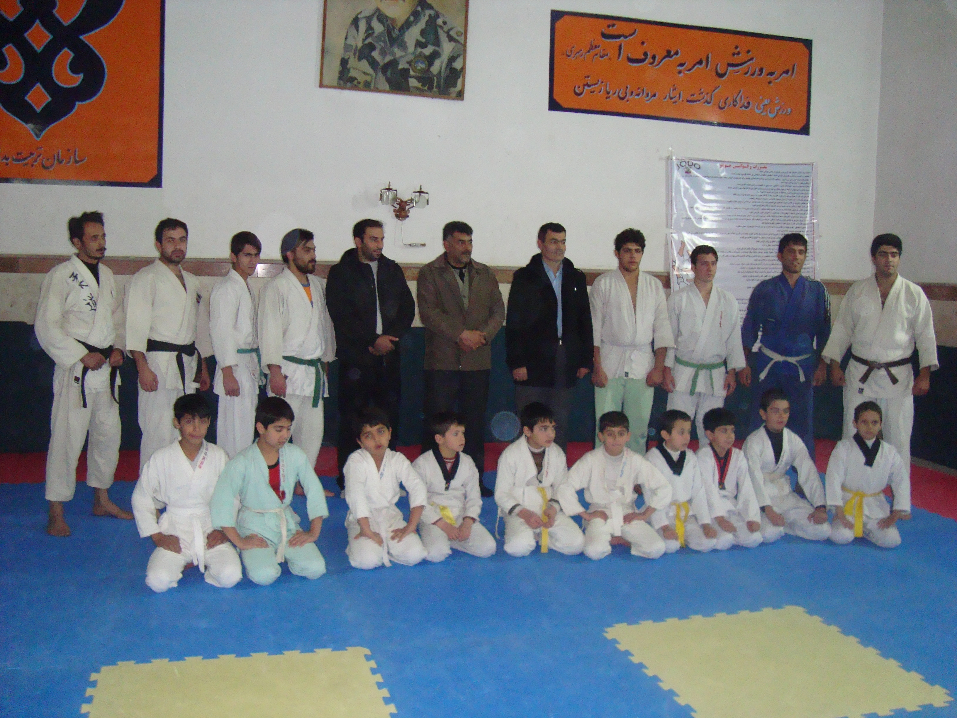 http://s9.picofile.com/file/8268648776/DSC03614.JPG
