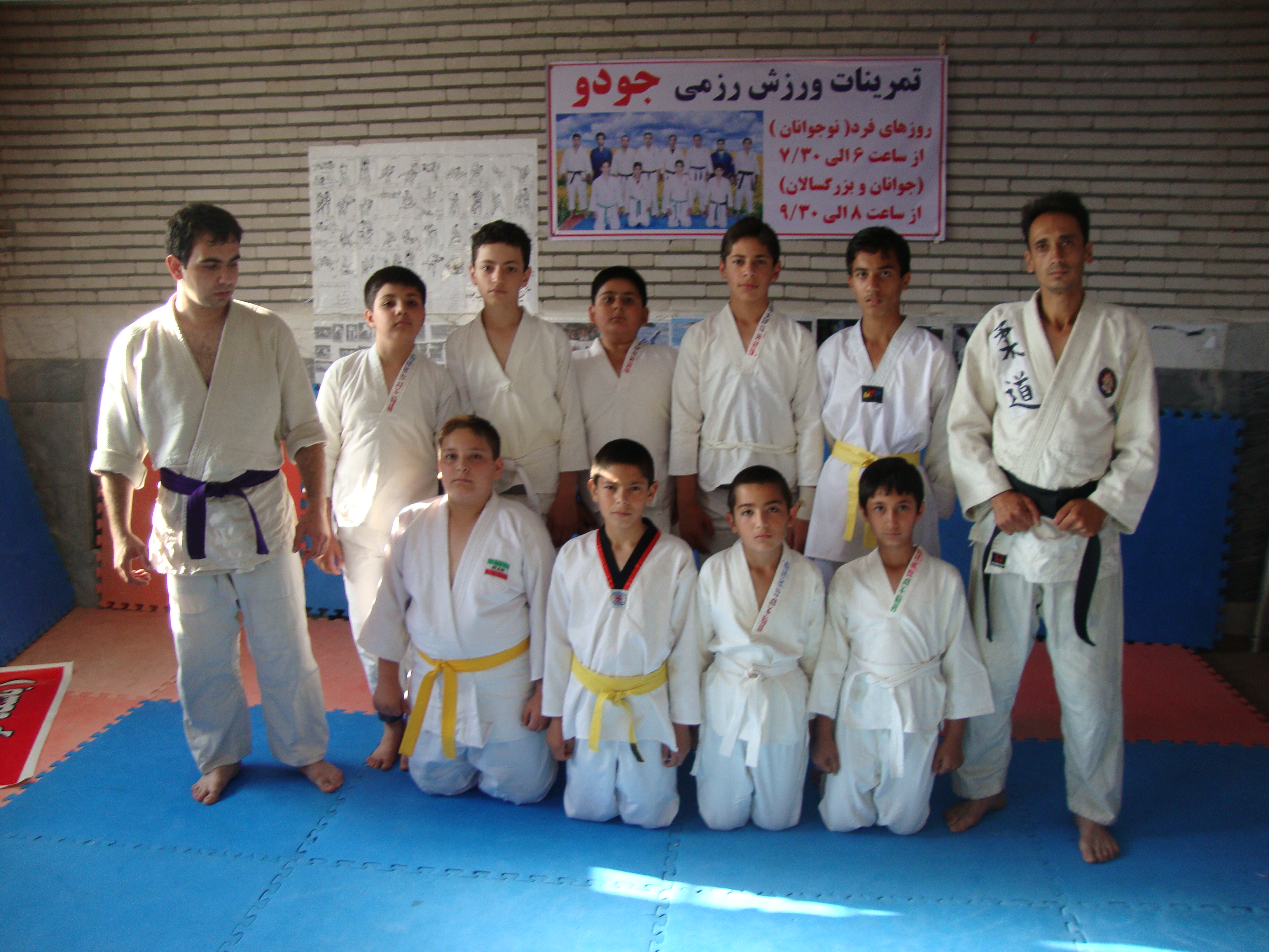 http://s9.picofile.com/file/8268846000/212.JPG