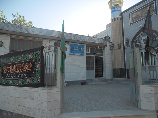 فضاسازی و نصب پارچه و بنرو...در مسج-محرم 1438-مهر 95