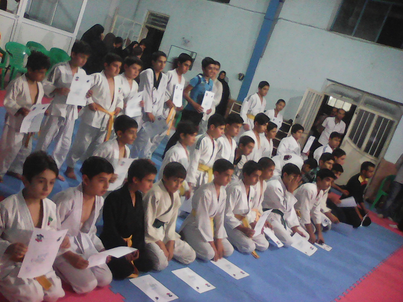 http://s9.picofile.com/file/8274303984/IMG_20070212_211209.jpg