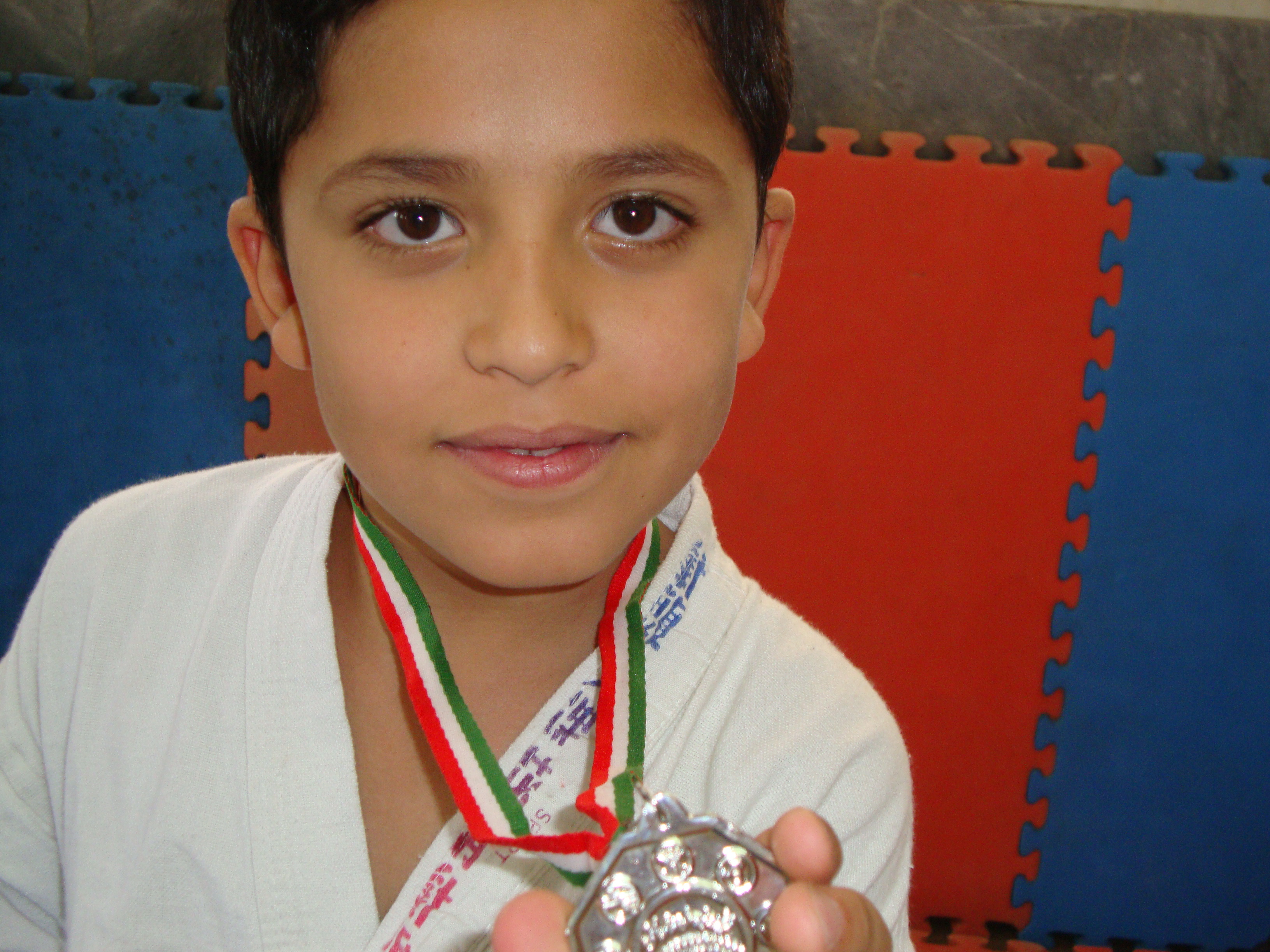 http://s9.picofile.com/file/8277209584/DSC02265.JPG