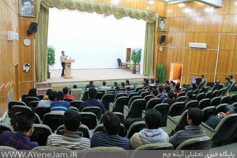 http://s9.picofile.com/file/8279175026/photo_4.jpg