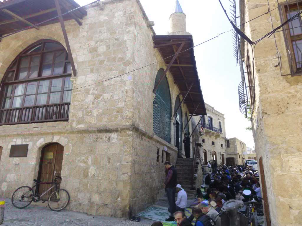 http://s9.picofile.com/file/8281851900/064.jpg