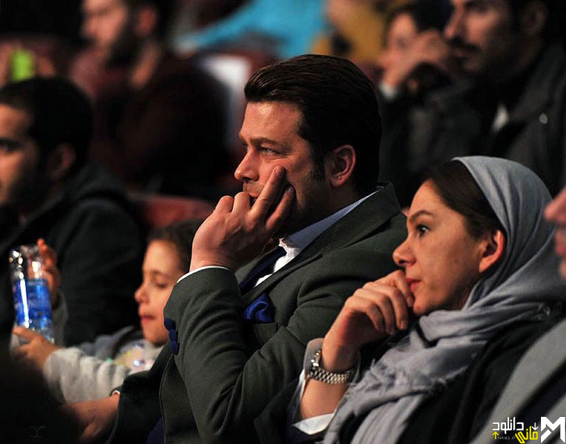 پژمان بازغی با همسر و دخترش در افتتاحیه جشنواره 35 فیلم فجر