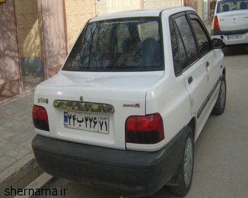 پراید سفید با چراغ خطر اسپرت و فلاپ خاص
