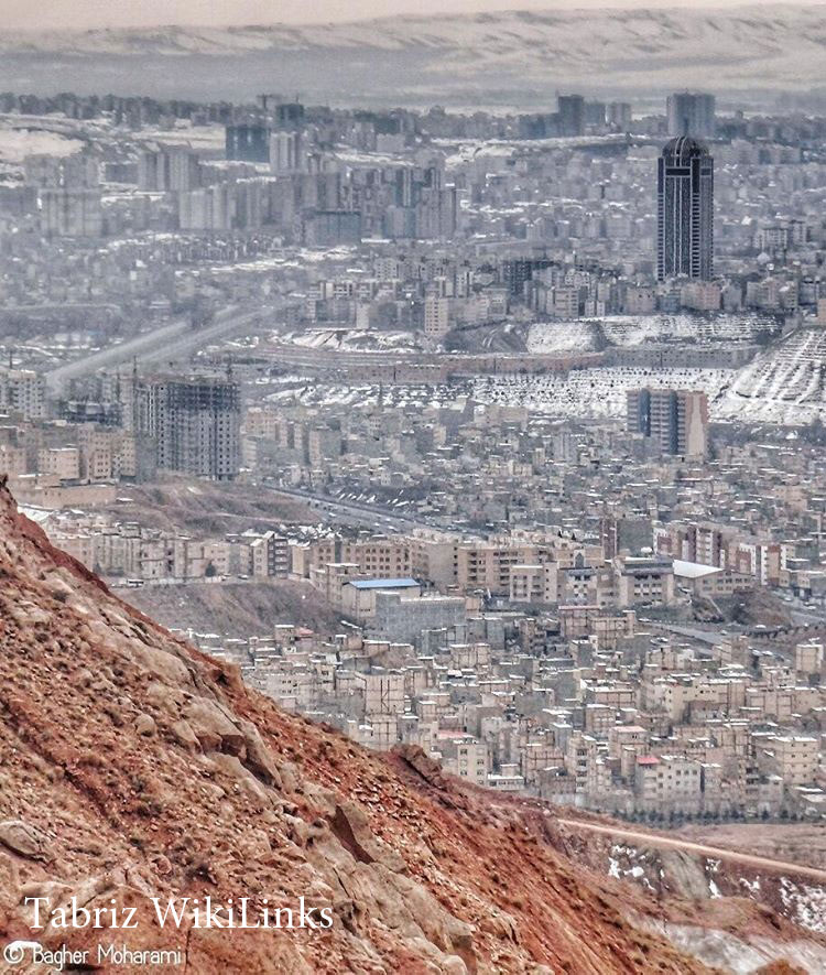 عینالی