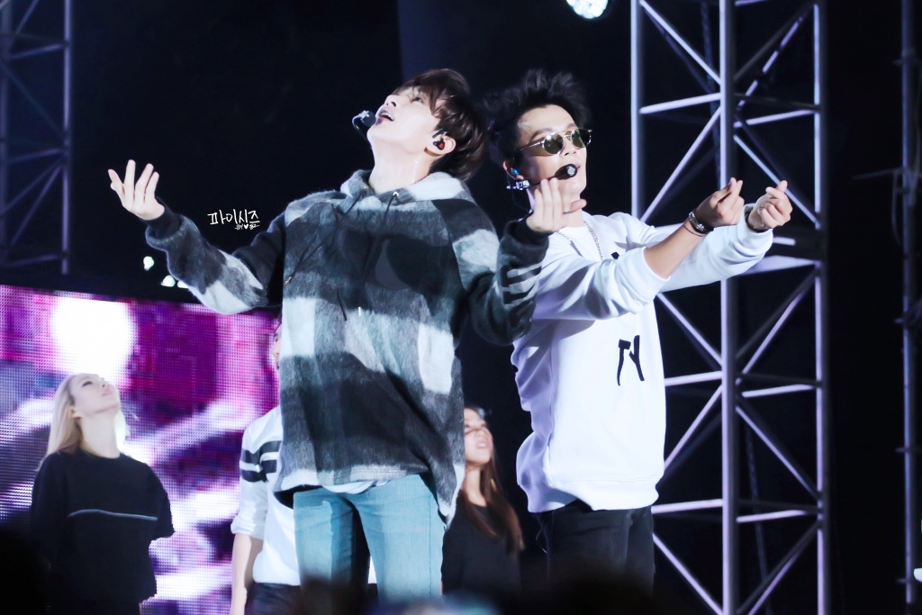 http://s9.picofile.com/file/8290821484/151004_gangnam_de_3.jpg