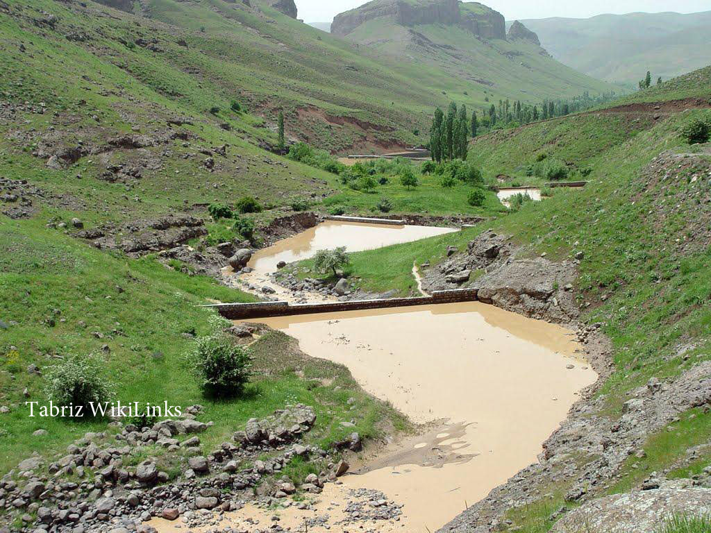 قلعه چای عجبشیر