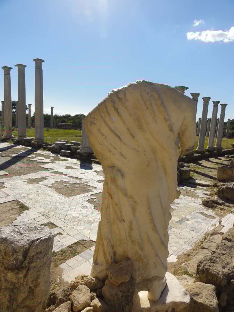 http://s9.picofile.com/file/8293598568/284.jpg