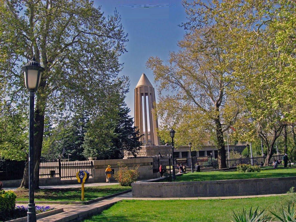 http://s9.picofile.com/file/8294842826/7377.jpg