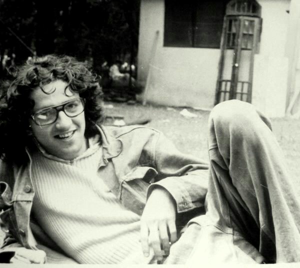 گودزیلا در مکزیک - شعری از روبرتو بولانیو - ترجمهی وحید علیزاده رزازی روبرتو بولانیو