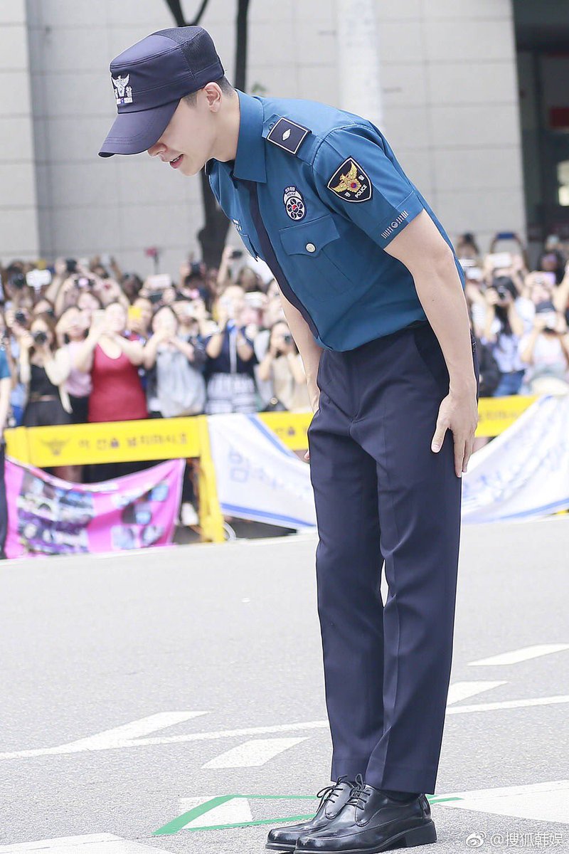 http://s9.picofile.com/file/8301770592/DEq_CWIVoAEJc9e.jpg