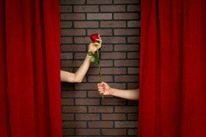 تو ترسی پنهان از من داری عزیزجان ، منبع :
http://kolbehyetanhayi.mihanblog.com/post/5574 تو ترسی پنهان از
من داری عزیزجان