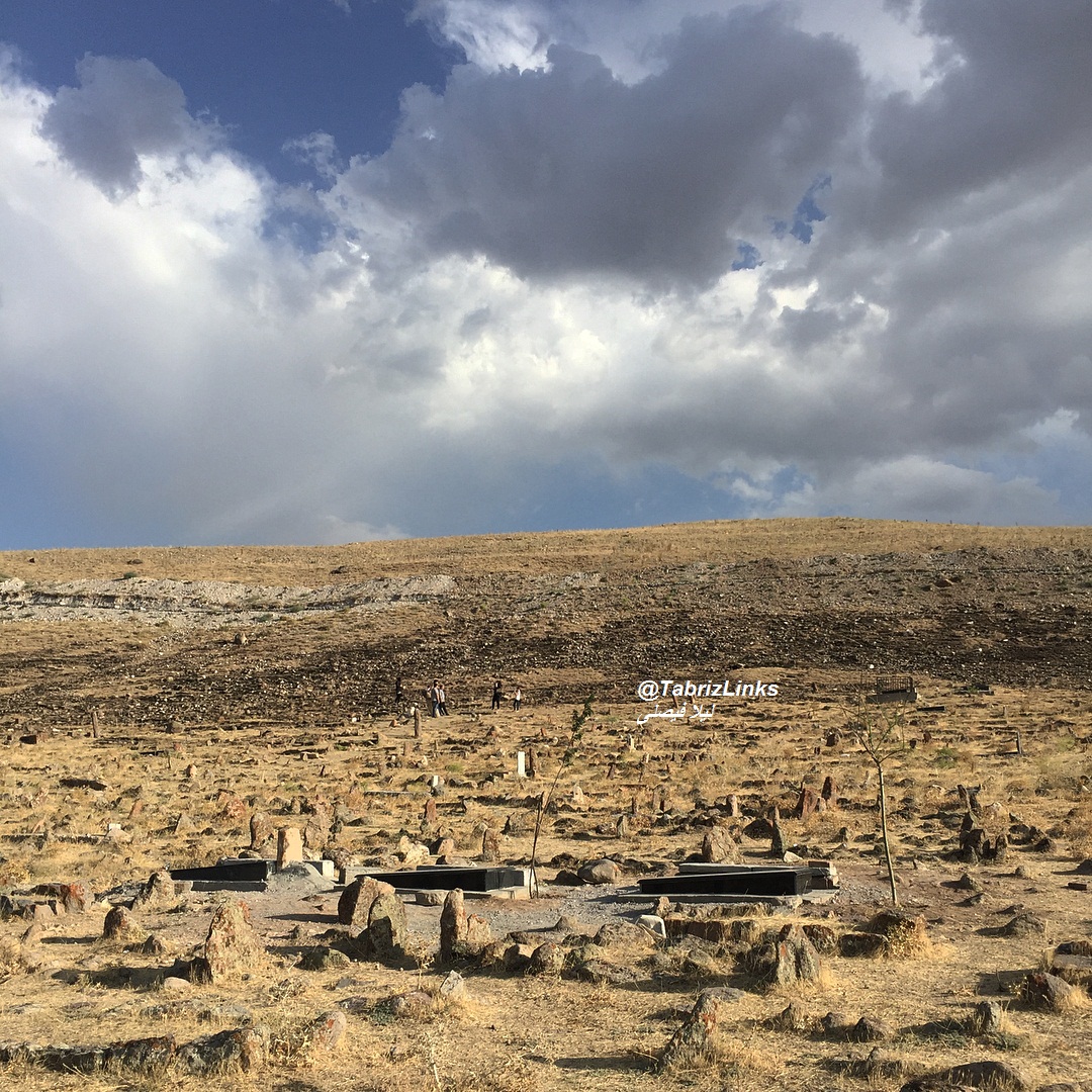 قبرستان قدیمی