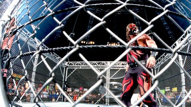 http://s9.picofile.com/file/8315105900/Summerslam_2001_21.jpg