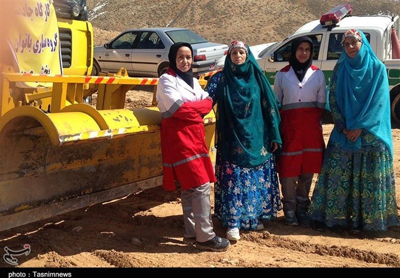 شیرزنانی که سنگاندازیها را تاب آوردند! شیرزنانی که سنگاندازیها را تاب آوردند!