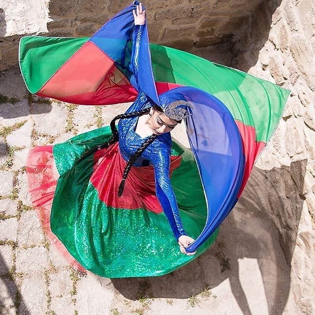 زن