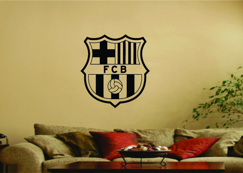 http://s9.picofile.com/file/8332560584/Messi_14_.jpg