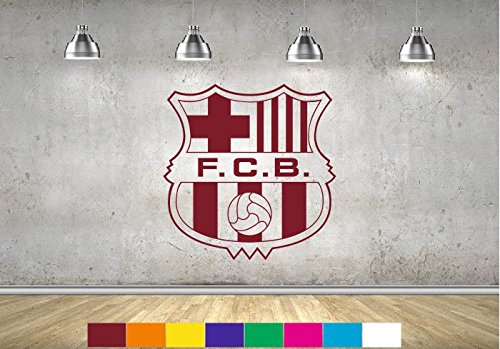 http://s9.picofile.com/file/8332560592/Messi_13_.jpg