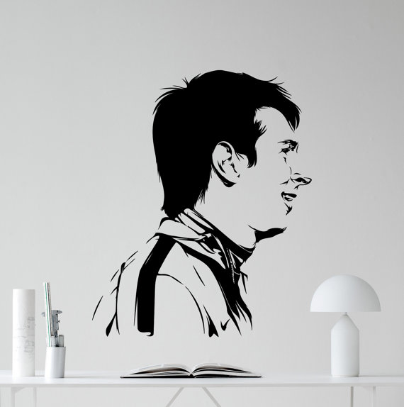 http://s9.picofile.com/file/8332564392/Messi_2_.jpg
