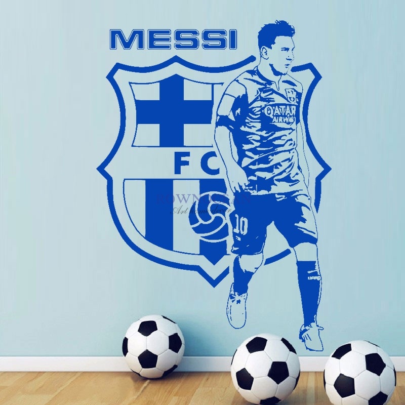 http://s9.picofile.com/file/8332564518/Messi_16_.jpg