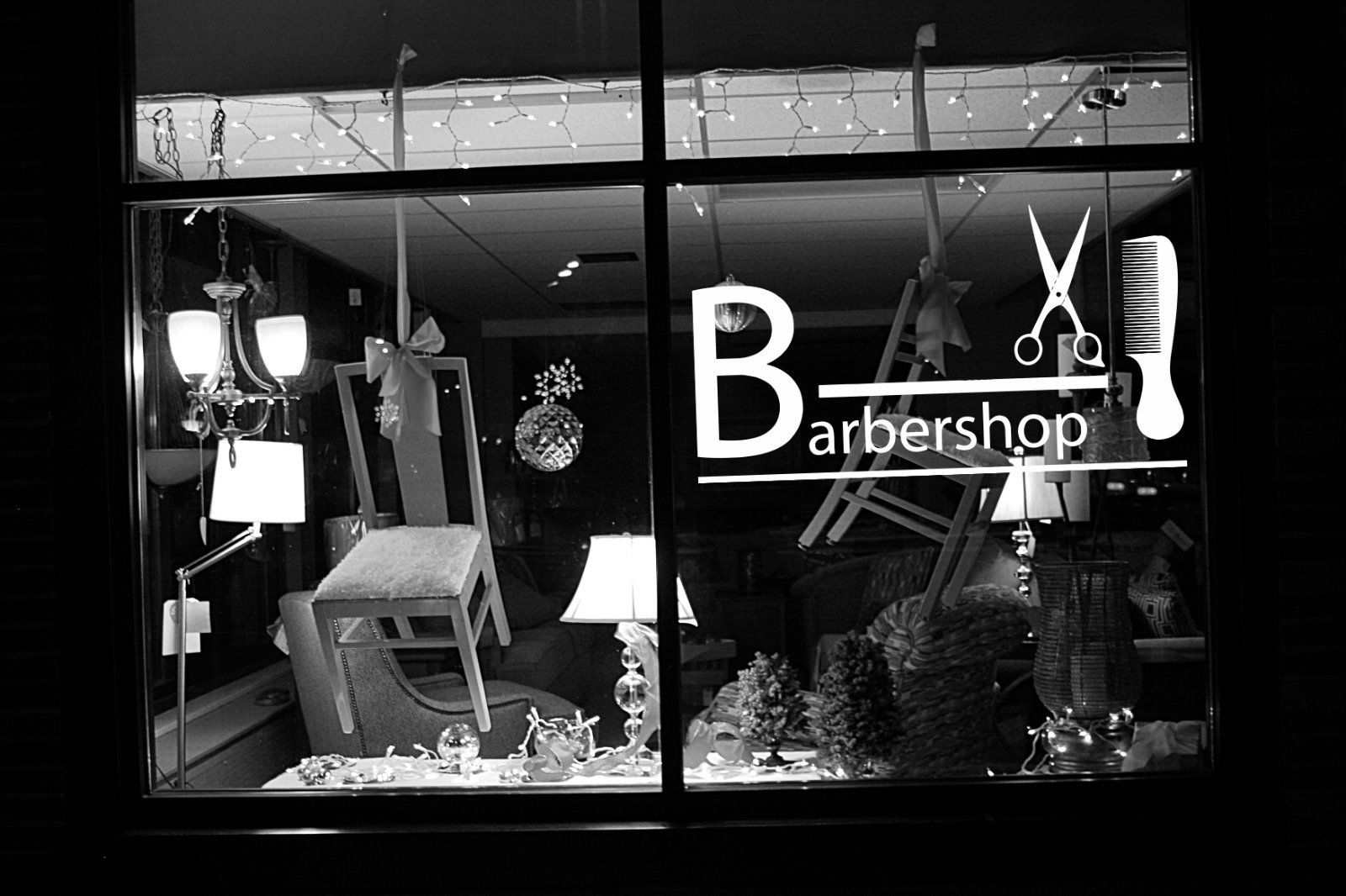 http://s9.picofile.com/file/8337256576/barbers_39_.jpg