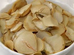  موسیر از خانواده سیر، پیاز و پیازچه بوده و نسبت به پیاز شیرین‌تر و هضم آن نیز آسان‌تر است و خواص درمانی فراوانی دارد