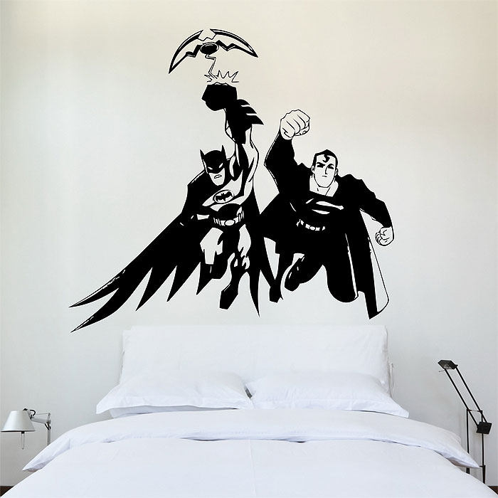 http://s9.picofile.com/file/8338649100/Batman_20_.jpg