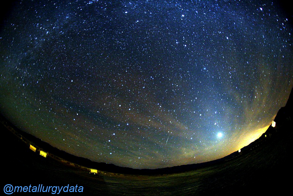 http://s9.picofile.com/file/8340505350/orionid_meteor.jpg