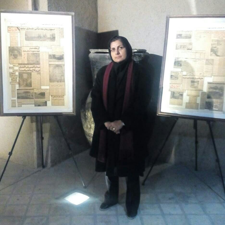 مهرناز آزاد 