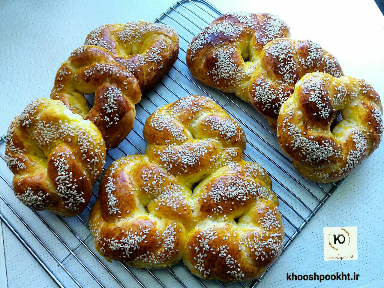 پخت نان در تنورگازی