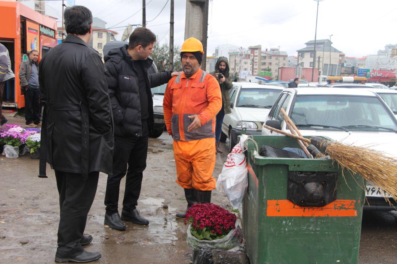 گزارش تصویری از اهدای گل به شهروندان در ازای تحویل پسماند خشک 25 photo 2019 03 20 23 19 14