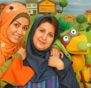مزرعه گل گندم فروزان زاهدبیگی و مریم وطن پور