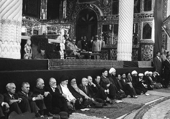 محمدرضا پهلوی در مراسم محرم